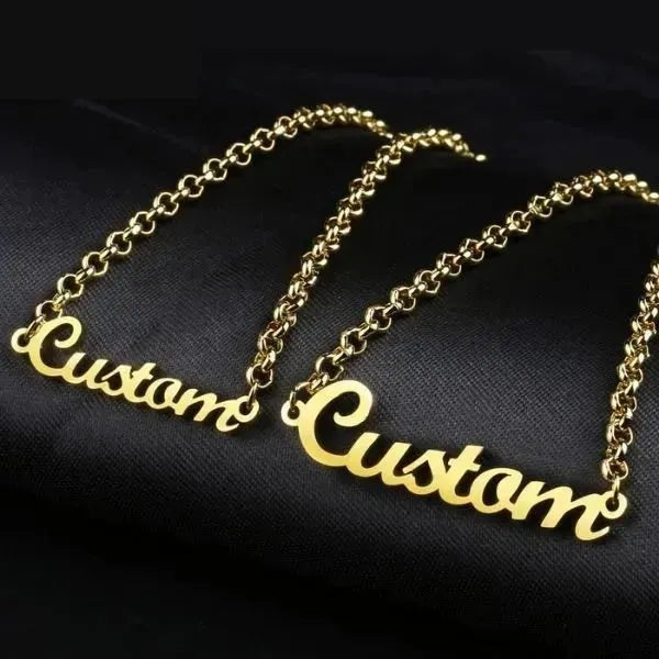 ARMBAND MIT NAMEN IN SILBER UND GOLD FÜR HERREN UND DAMEN - Königlicher Siegelring