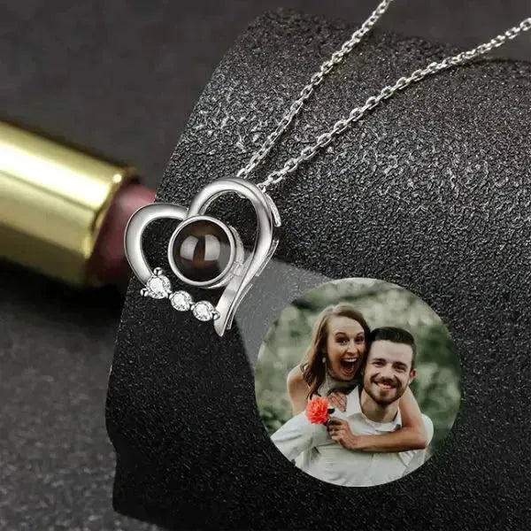 KETTE MIT BILD DRIN HERZFÖRMIGEN HALSKETTE - Königlicher Siegelring