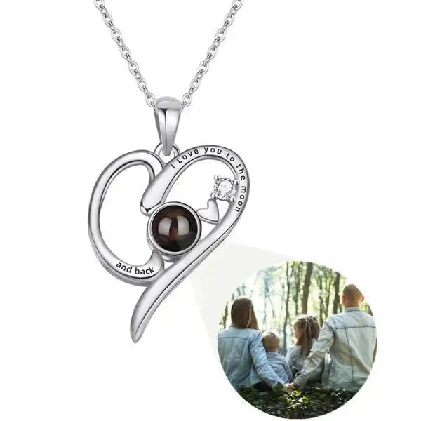 KETTE MIT BILD IM STEIN : EIN EINZIGARTIGES PERSONALISIERTES STÜCK FÜR BESONDERE MOMENTE - Königlicher Siegelring