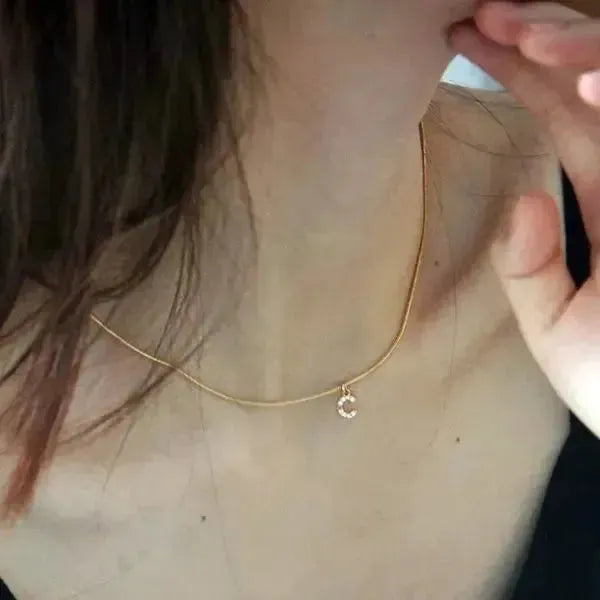 KETTE MIT BUCHSTABEN GOLD MIT DIAMANT - Königlicher Siegelring