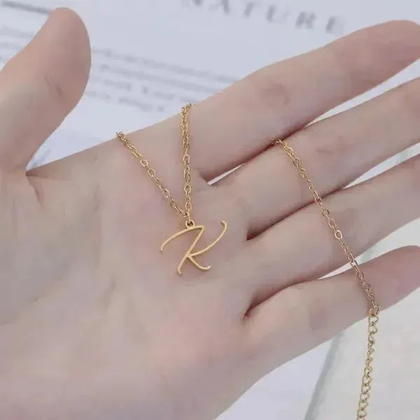 KETTE MIT BUCHSTABEN GOLD : VERLEIHEN SIE IHREM STIL EINE PERSÖNLICHE NOTE! - Königlicher Siegelring