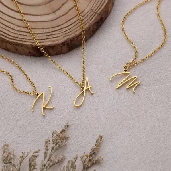 KETTE MIT BUCHSTABEN GOLD : VERLEIHEN SIE IHREM STIL EINE PERSÖNLICHE NOTE! - Königlicher Siegelring