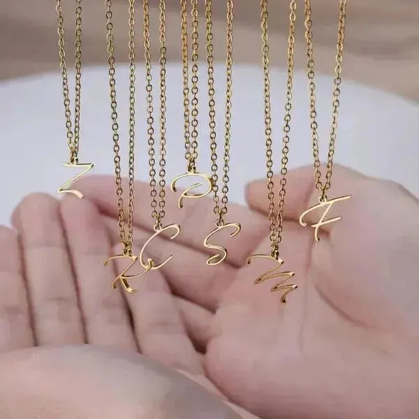 KETTE MIT BUCHSTABEN GOLD : VERLEIHEN SIE IHREM STIL EINE PERSÖNLICHE NOTE! - Königlicher Siegelring