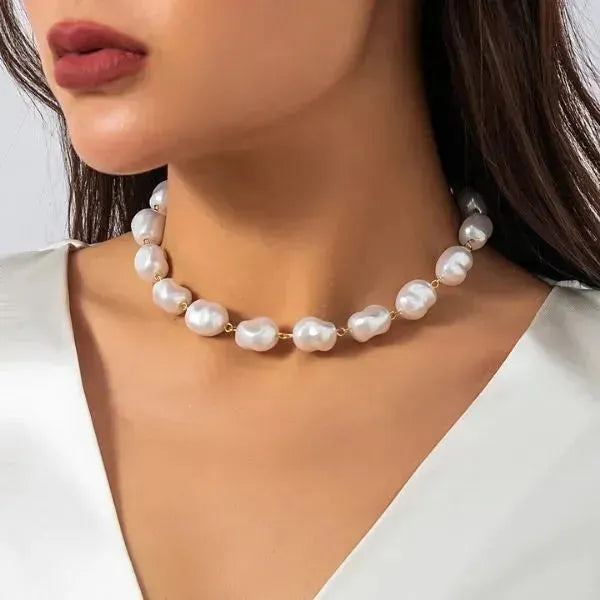 PERLENKETTE DAMEN SCHMUCK FÜR PURE ELEGANZ - Königlicher Siegelring