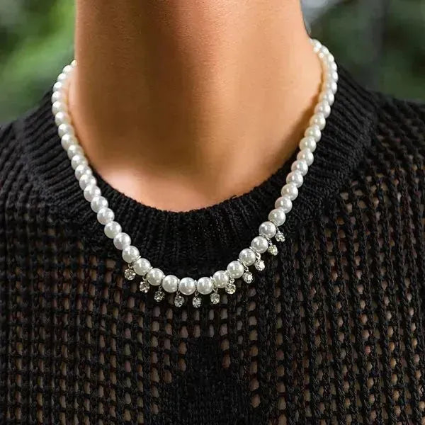 PERLENKETTE HERREN WEISS - EIN ZEITLOSER TREND FÜR STILVOLLE ELEGANZ - Königlicher Siegelring