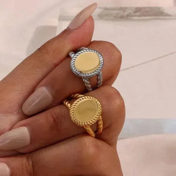 SIEGELRING DAMEN GOLD UND SILBER FARBE - ABSOLUTER STIL UND ELEGANZ - Königlicher Siegelring