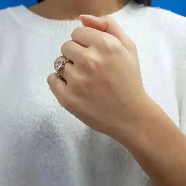 Verlobungsring - Ein Meisterwerk des Designs Oval 14 Karat Gold - Königlicher Siegelring