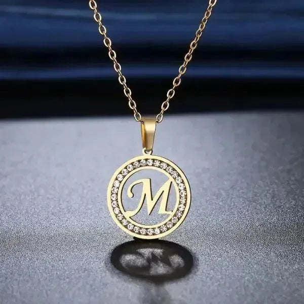 KETTE MIT BUCHSTABEN AUS DIAMANT BESTEHEND AUS INITIALIEN - Königlicher Siegelring