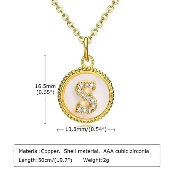 KETTE MIT BUCHSTABEN AUS GOLD-PLÄTTCHEN BESTEHEND AUS INITIALIEN - Königlicher Siegelring
