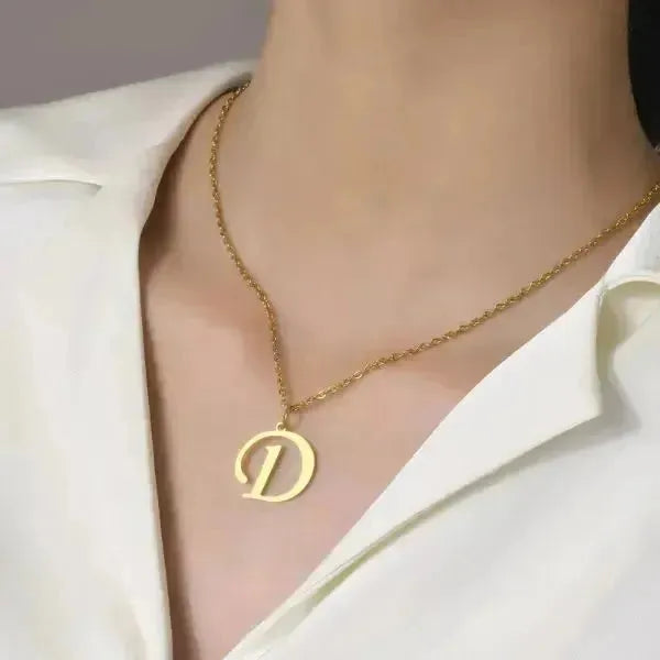 KETTE MIT BUCHSTABEN GOLD - Königlicher Siegelring