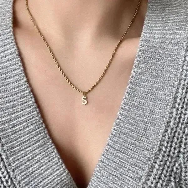 KETTE MIT BUCHSTABEN GOLD - DIAMANT - Königlicher Siegelring