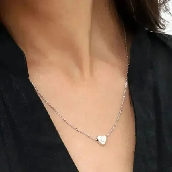 KETTE MIT BUCHSTABEN UND HERZ - Königlicher Siegelring