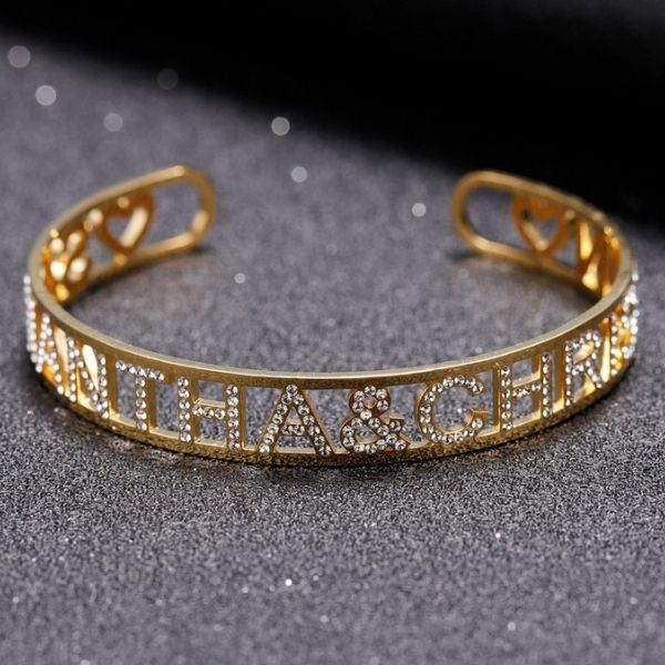 armband-mit-namen-gold-diamant-initialen-damen-schmuck