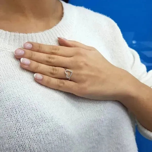 Diamantring in Herz-Form - Eleganz In 14K Weißgold - Königlicher Siegelring