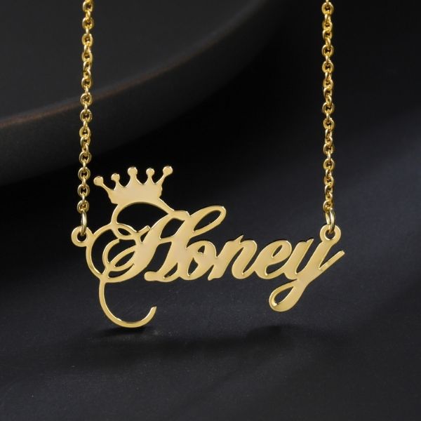 kette-mit-namen-gold-personalisierte-name-halskette-edelstahl-vergoldet-platte-schmuck-fur-frauen