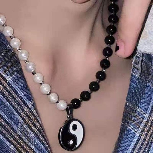 perlenkette-herren-damen-vintage-klassische-schwarze-und-weisse-simulierte-perle-choker-runde-yin-yang-halskette