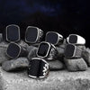 RING MIT SCHWARZEM STEIN - Königlicher Siegelring