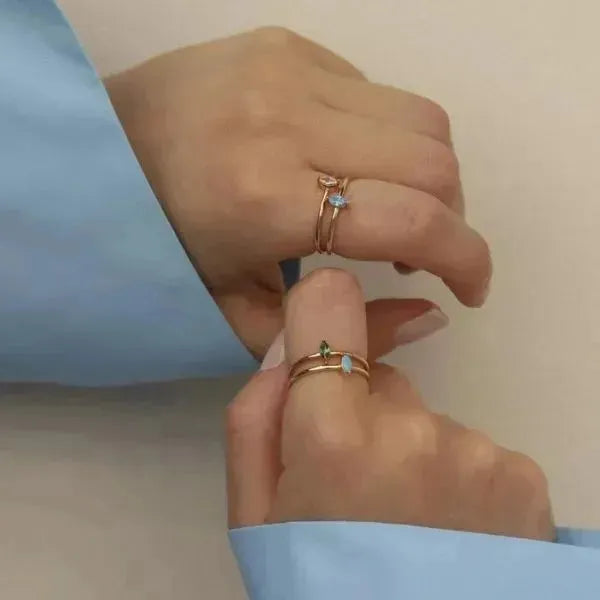 Ring Trendy In 14 Karat Gelbgold Mit Synthetischem Smaragd - Königlicher Siegelring