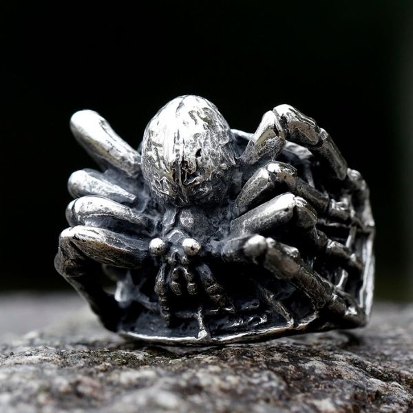 siegelring-aus-edelstahl-in-form-eines-3d-spiders-gothic-herren