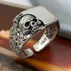 SIEGELRING GOTHIC IN STERLING SILBER MIT TEXTURIERTEM TOTENKOPF - Königlicher Siegelring