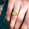 SIEGELRING HERREN SILBER : MOTTE MIT ELEGANTER TIER GRAVUR - Königlicher Siegelring