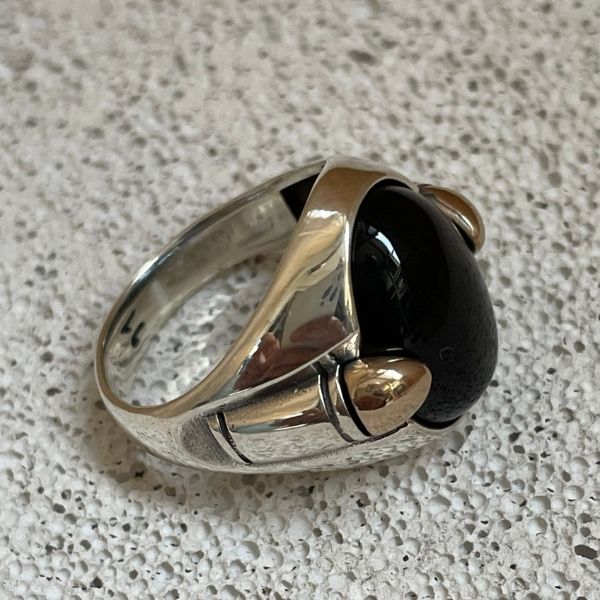 siegelring-herren-silber-onyx-schwarz-zeitlose-eleganz