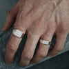 SIEGELRING KLASSISCH : MINIMALISTISCH UND MODERN IN 925 STERLING SILBER - Königlicher Siegelring