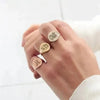 SIEGELRING PERSONALISIERTE DREI INITIALEN SILBER GOLD PLATED - Königlicher Siegelring