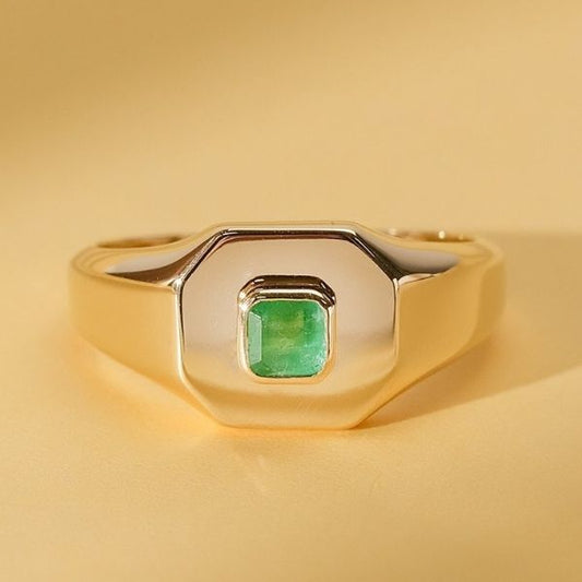 siegelring-smaragd-stein-14k-quadratisch-geformter-edelstein-geburtsstein-schmuck-einzigartig-ausdruck-einfaches-massives-gold-feiner-naturlicher-damen