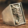 SIEGELRING TIERKREISZEICHEN QUADRAT SKORPION GOTHIC - Königlicher Siegelring