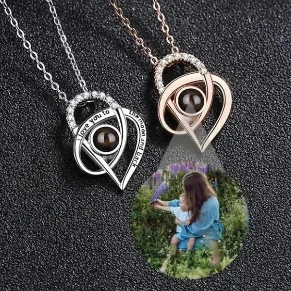 KETTE MIT BILD IM STEIN HERZ IM HERZEN - Königlicher Siegelring