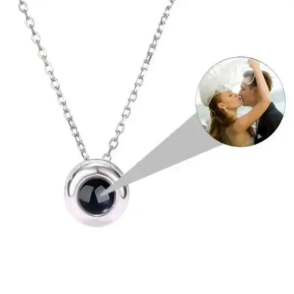 KETTE MIT BILD IM STEIN SILBER UND ROSÉGOLD - Königlicher Siegelring