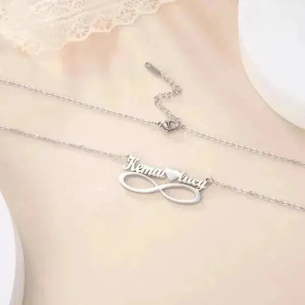 KETTE MIT NAMEN GOLD UND SILBER INFINITY ZEICHEN - Königlicher Siegelring