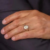PERSONALISIERTER SIEGELRING AUS SILBER MIT INITIAL AUS GOLD - Königlicher Siegelring