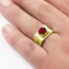 SIEGELRING HERREN GOLD 14 KARAT MIT RUBIN STEIN EINE FUNKELNDE AUSSAGE - Königlicher Siegelring