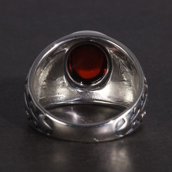 siegelring-herren-silber-mit-dem-stein-grenat-und-onyx