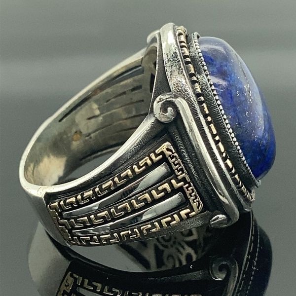     siegelring-herren-silber-mit-einer-oberflache-in-lapis-lazuli-stein-ovale-ringe